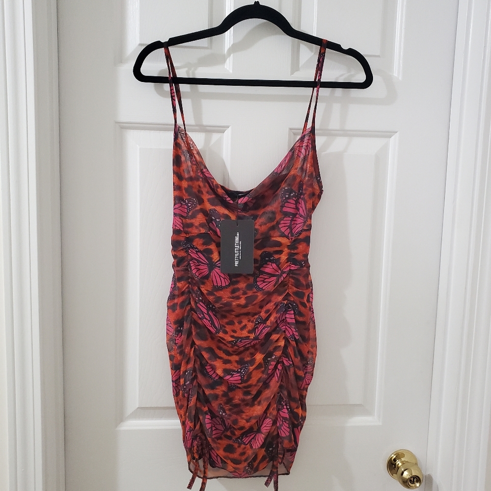Prettylittlething Tan Leopard Butterfly Print Strappy Ruched Tie Hem - Picture 4 of 7